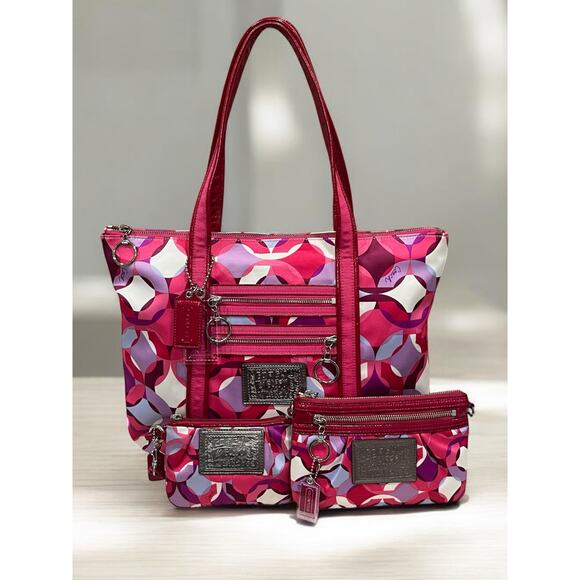 Coach Handbags - Y2K Coach 14747 Poppy Kaleidoscope Glam Tote/Crossbody/Wristlet Set